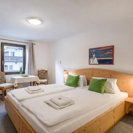 Konrad Otel