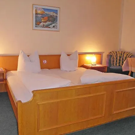 Otel Konrad 3*